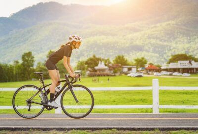 Rowery szosowe – jak zacząć swoją przygodę z jazdą?